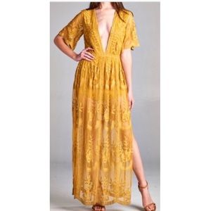 HONEY PUNCH LONG LACE ROMPER